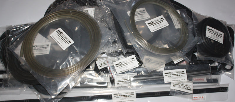 Image 2: Rubber Kit VH CH Hardtop - 1/4 Vent Front Glass - Chrome Lock Strips - Body